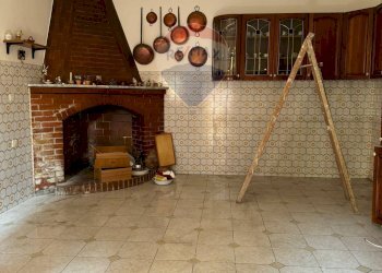 Stanza vuota - Casa indipendente Via IV Novembre
 
29, Carinola - foto 5