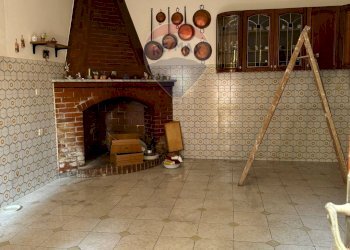 Stanza vuota - Casa indipendente Via IV Novembre
 
29, Carinola - foto 6