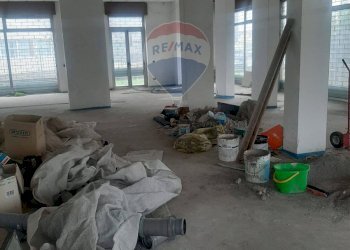 Stanza vuota - Negozio Via Sommariva
5, Pero - foto 3