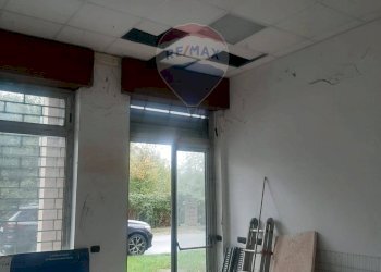 Camera / camera da letto - Negozio Via Sommariva
5, Pero - foto 12