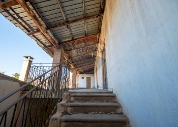 Scale - Rustico Via  IV Novembre
 
194, Carinola - foto 8