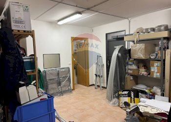 MAGAZZINO - Magazzino via C. Battisti
 
2 - 4, Rho - foto 7