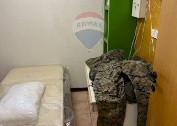 Camera / camera da letto - Magazzino via C. Battisti
 
2 - 4, Rho - foto 9