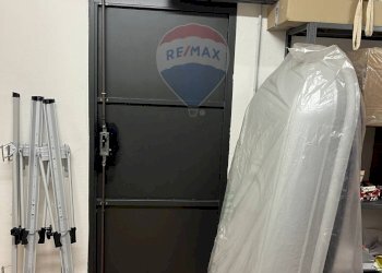 Camera / camera da letto - Magazzino via C. Battisti
 
2 - 4, Rho - foto 11