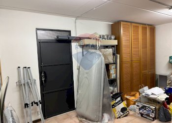 Camera / camera da letto - Magazzino via C. Battisti
 
2 - 4, Rho - foto 12