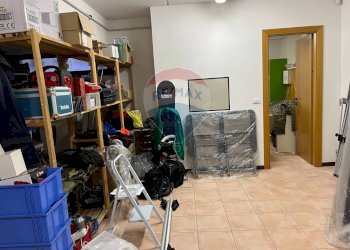 Dispensa di stoccaggio - Magazzino via C. Battisti
 
2 - 4, Rho - foto 15