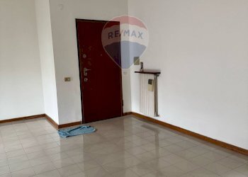 Stanza vuota - Quadrilocale Corso Umberto I Parco Sant'Angelo
 
Snc, Carinola - foto 5