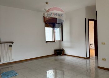 Stanza vuota - Quadrilocale Corso Umberto I Parco Sant'Angelo
 
Snc, Carinola - foto 7