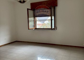 Stanza vuota - Quadrilocale Corso Umberto I Parco Sant'Angelo
 
Snc, Carinola - foto 10