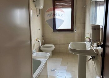 Bagno - Quadrilocale Corso Umberto I Parco Sant'Angelo
 
Snc, Carinola - foto 19