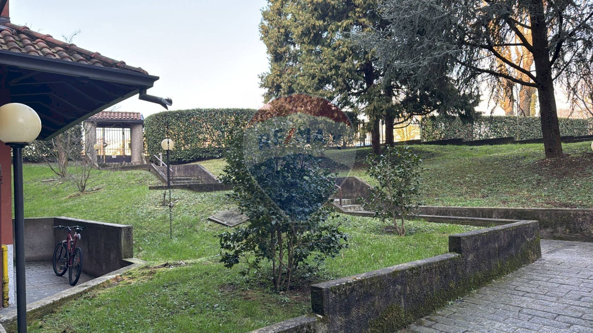 Giardino - Monolocale Via San Martino
 
67, Rho - foto 3