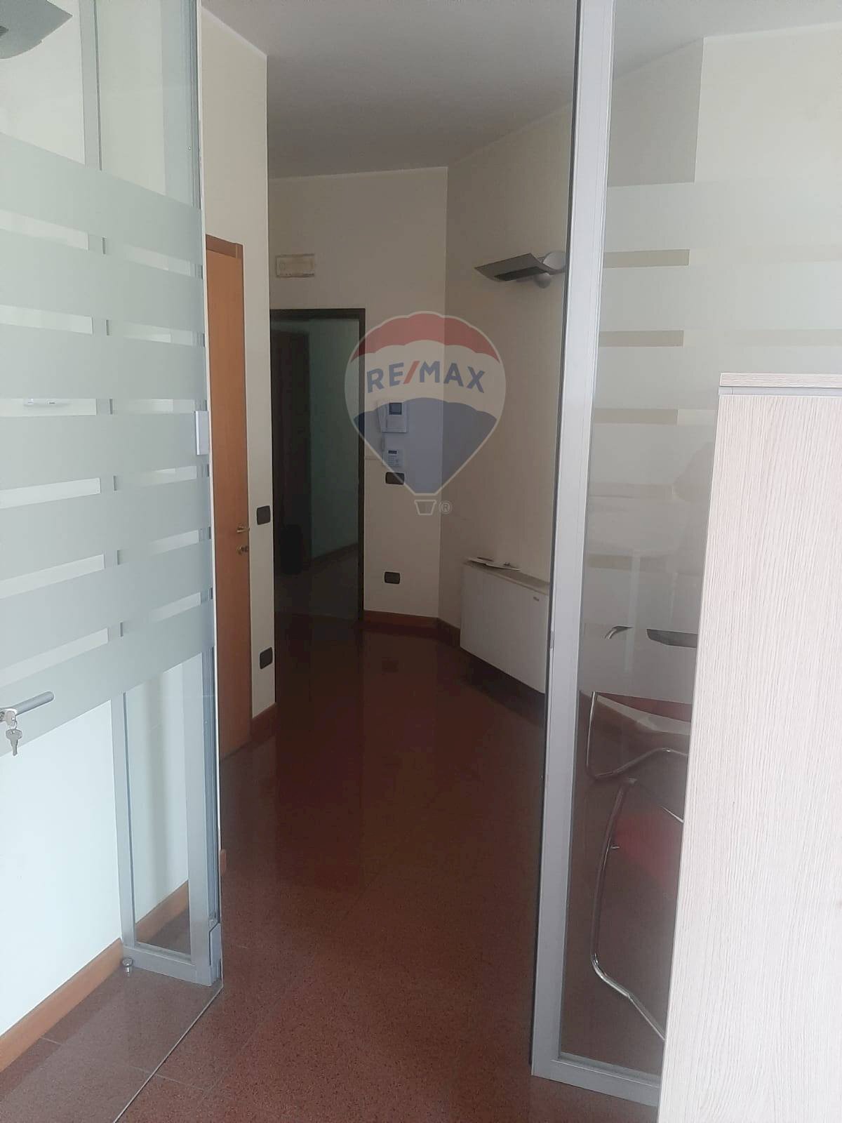 Stanza vuota - Ufficio Viale delle Rimembranze
21/13, Lainate - foto 2