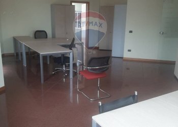 Sala da pranzo - Ufficio Viale delle Rimembranze
 
21/13, Lainate - foto 3