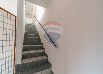 \nFoto 9\n - Negozio Via Roma
 
61, Rovellasca - foto 9