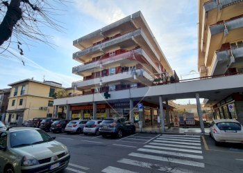 \nFoto 14\n - Negozio Via Roma
 
61, Rovellasca - foto 14