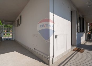 \nFoto 19\n - Appartamento Marche
 
10, Cesano Maderno - foto 19