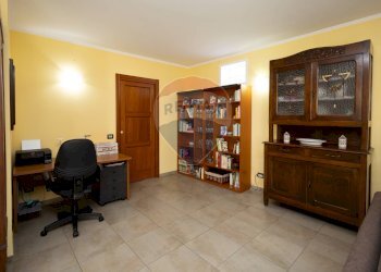 Ufficio - Casa semi indipendente via roma
 
30, Baldissero d'Alba - foto 7