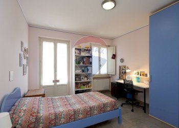 Camera / camera da letto - Casa semi indipendente via roma
 
30, Baldissero d'Alba - foto 29