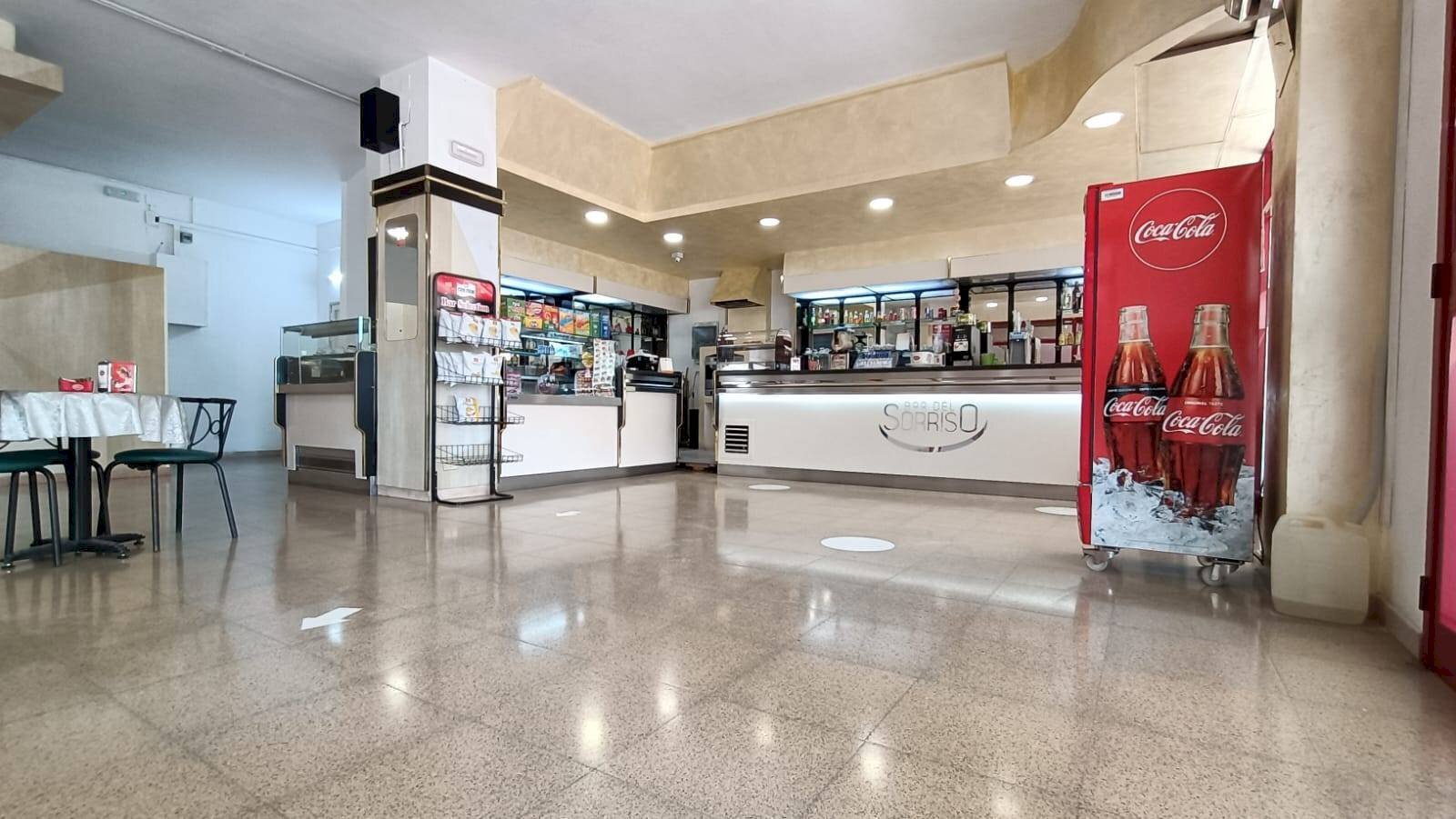 Foto 3 - Commercial Activity VIALE RAFFAELLO SANZIO
 
SNC, Lucera - photo 3