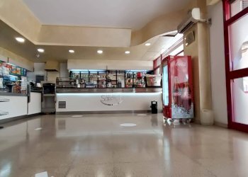 Foto 2 - Attività Commerciale VIALE RAFFAELLO SANZIO
 
SNC, Lucera - foto 2