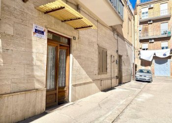 Foto 3 - Casa indipendente VIA GENERALE SAVERIO FOLLIERO
 
42, Lucera - foto 3