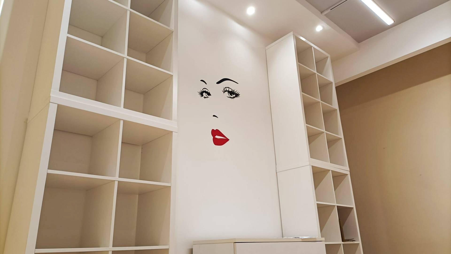 Foto 2 - Locale Commerciale VIA LUCA GAGGIOLI
 
SNC, Lucera - foto 2