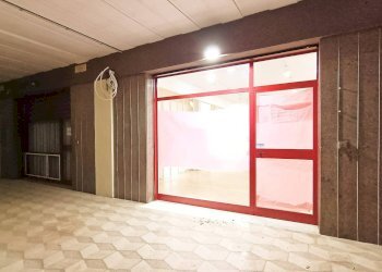 Foto 6 - Locale Commerciale VIA LUCA GAGGIOLI
 
SNC, Lucera - foto 6