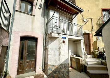 Foto 5 - Casa indipendente VIA FRANCESCO PETRARCA
 
12, Motta Montecorvino - foto 5