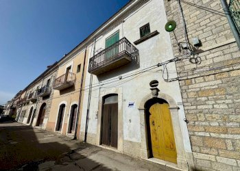 Foto 3 - Casa indipendente CORSO LUIGI ZUPPETTA
 
31, Casalnuovo Monterotaro - foto 3