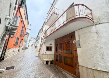 Foto 2 - Casa indipendente VIA CAVOUR
 
16, Alberona - foto 2