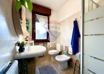 Bagno - Bilocale VIA PARADIGNA
 
69, Parma - foto 11