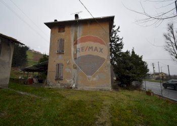 Esterno - Casa indipendente strada carnevala
 
4, Medesano - foto 1