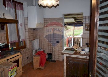 Cucina - Casa indipendente strada carnevala
 
4, Medesano - foto 9