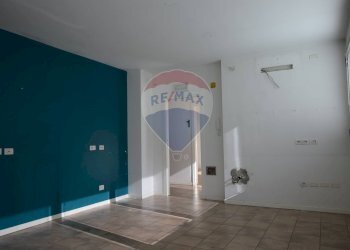 TERZA STANZA - Ufficio CORSO DELL'EGUAGLIANZA
 
4, Collecchio - foto 12