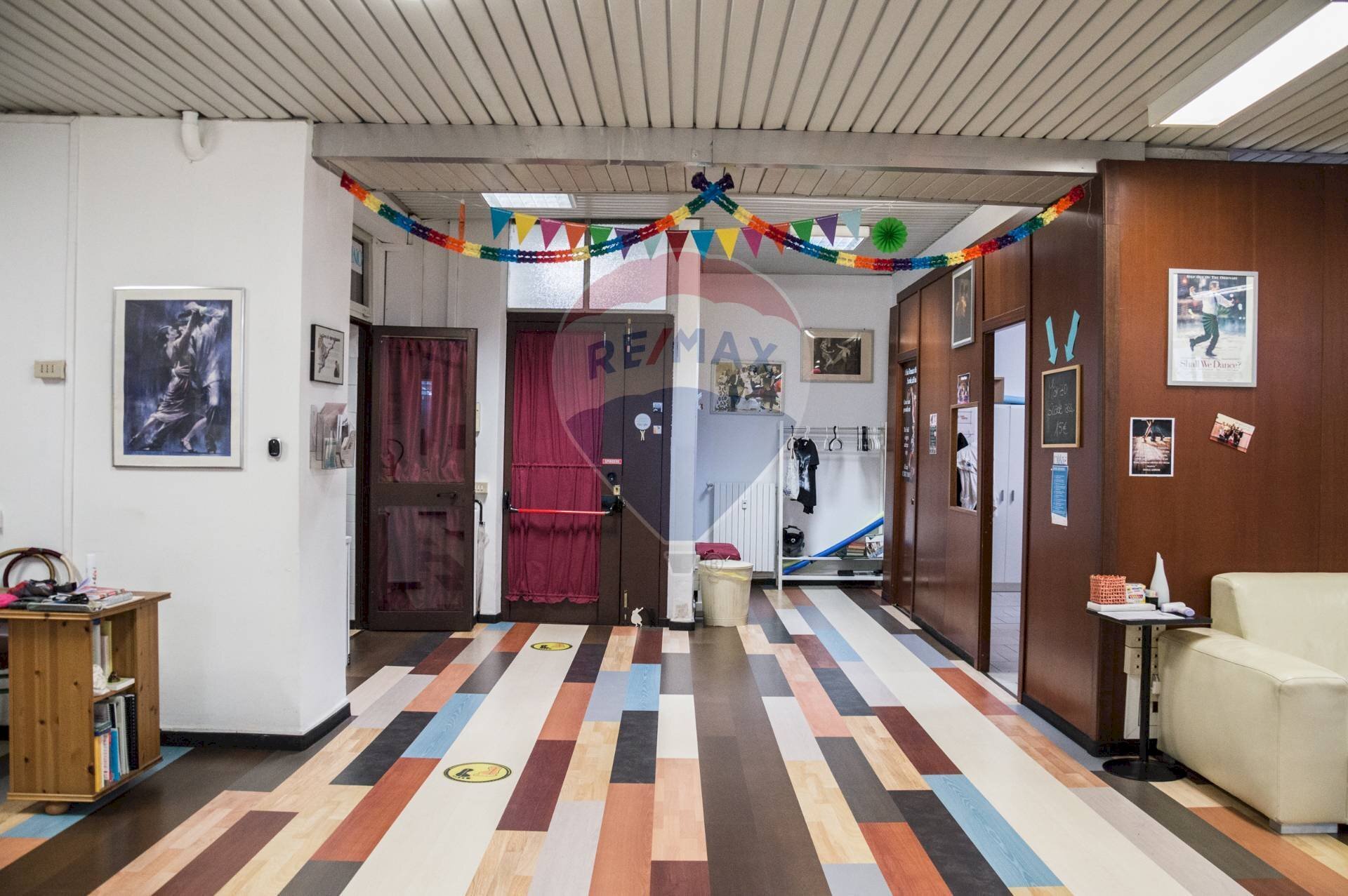 Ricezione / Lobby - Commercial Premises via Emilia bis
 
22, San Donato Milanese - photo 2