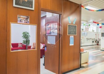 Ricezione / Lobby - Commercial Premises via Emilia bis
 
22, San Donato Milanese - photo 11