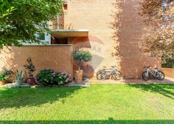 Giardino - Villa Via Maria Corti
 
4, Chiari - photo 9