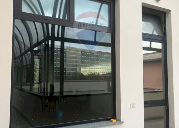 Edificio all\'aperto - Commercial Premises Via Angelo Moro
 
121, San Donato Milanese - photo 1