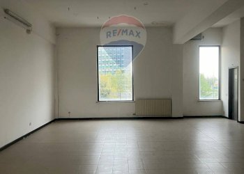 Stanza vuota - Commercial Premises Via Angelo Moro
 
121, San Donato Milanese - photo 6