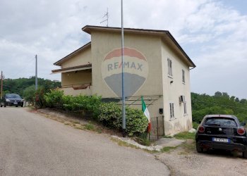 Casa all\'aperto - Villa Via Vardaro
 
snc, San Leucio del Sannio - foto 2