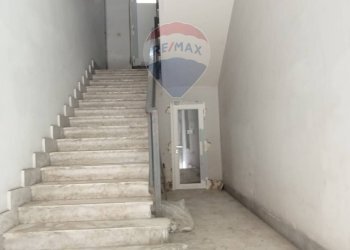 Scale - Appartamento via torre delle catene
 
58, Benevento - foto 10