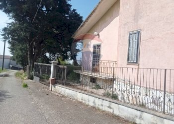 Casa all\'aperto - Casa indipendente via Padre Pio
 
356, Benevento - foto 3