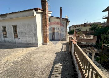 Terrazza - Casa indipendente Via Pio 9
 
snc, Benevento - foto 13