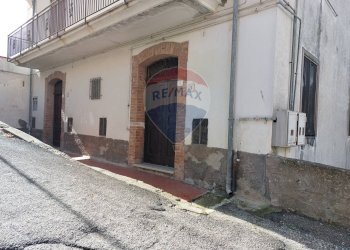 Edificio all\'aperto - Appartamento Ceppaloni - foto 1