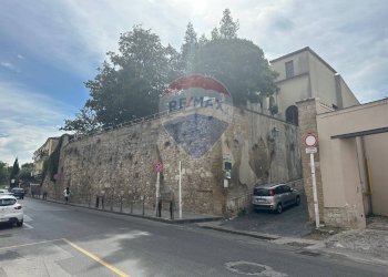 Edificio all\'aperto - Casa indipendente VIA NICCOLO FRANCO
 
59, Benevento - foto 1