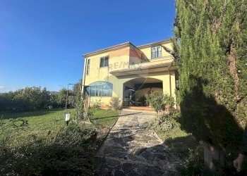 Casa all\'aperto - Casa indipendente C/da Roseto
 
snc, Benevento - foto 2