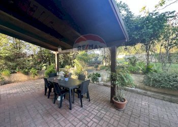 Terrazza - Casa indipendente C/da Roseto
 
snc, Benevento - foto 8