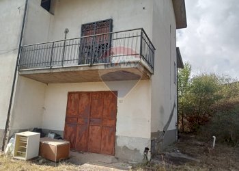 Casa all\'aperto - Independent house C/da CAPITORTO
 
snc, Casalduni - photo 6