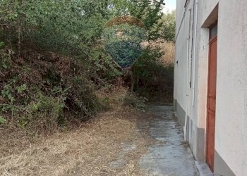 Giardino - Independent house C/da CAPITORTO
 
snc, Casalduni - photo 10