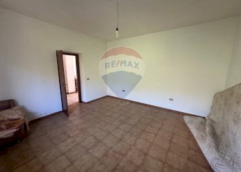 Stanza vuota - Independent house C/da CAPITORTO
 
snc, Casalduni - photo 18